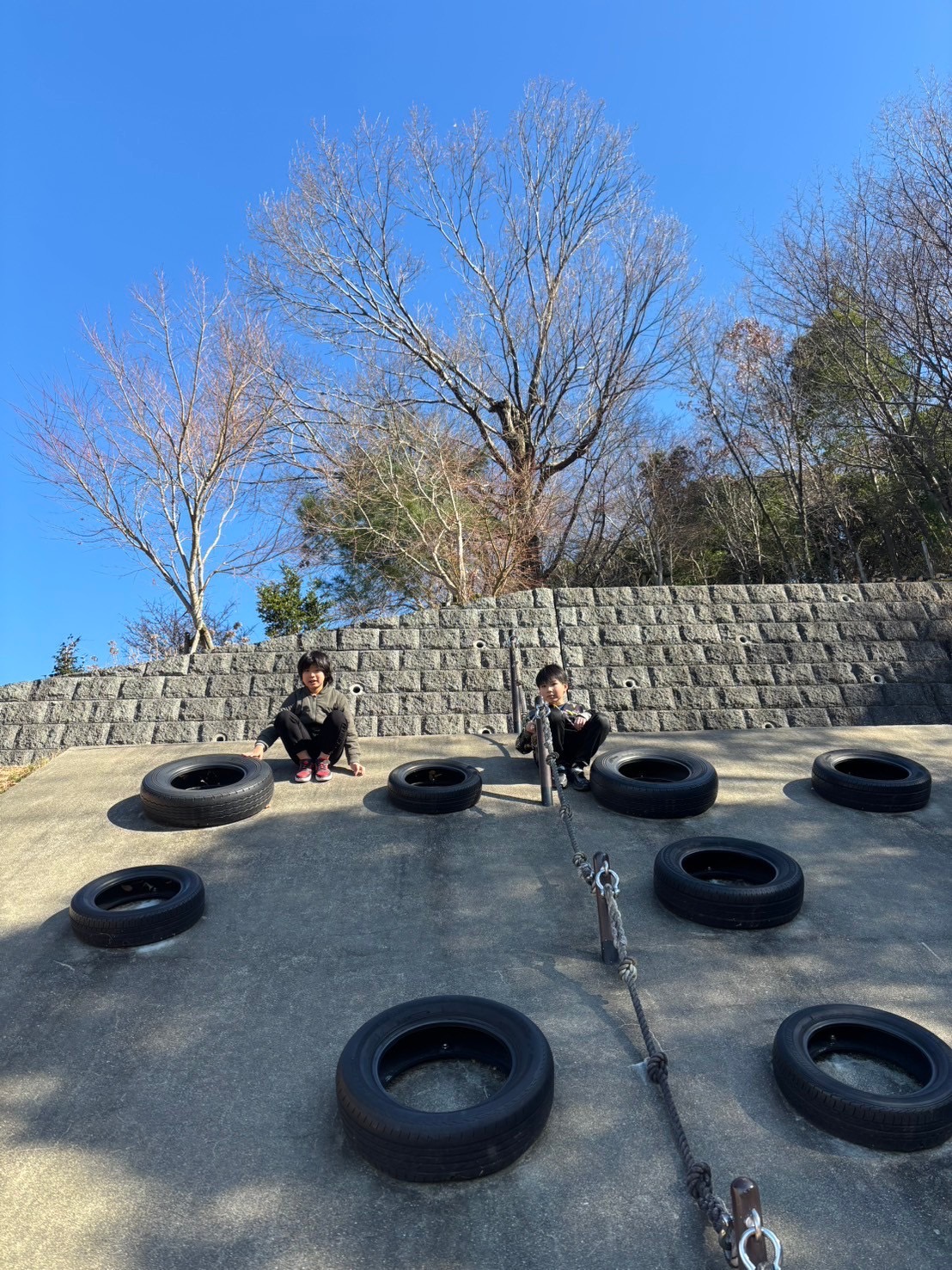 大阪市浪速区の放課後等デイサービスオハナピース大阪日本橋の永楽ゆめの森公園へお出かけ